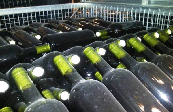 Buscan impulsar la exportación de “vino a granel”