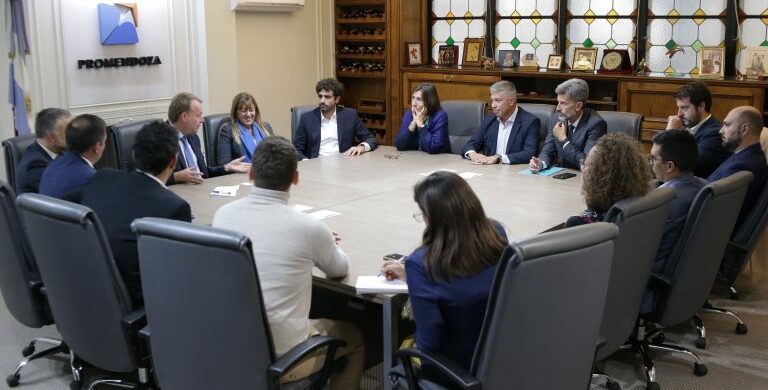 En su primera visita a Mendoza, el embajador de Alemania se reunió con funcionarios en ProMendoza